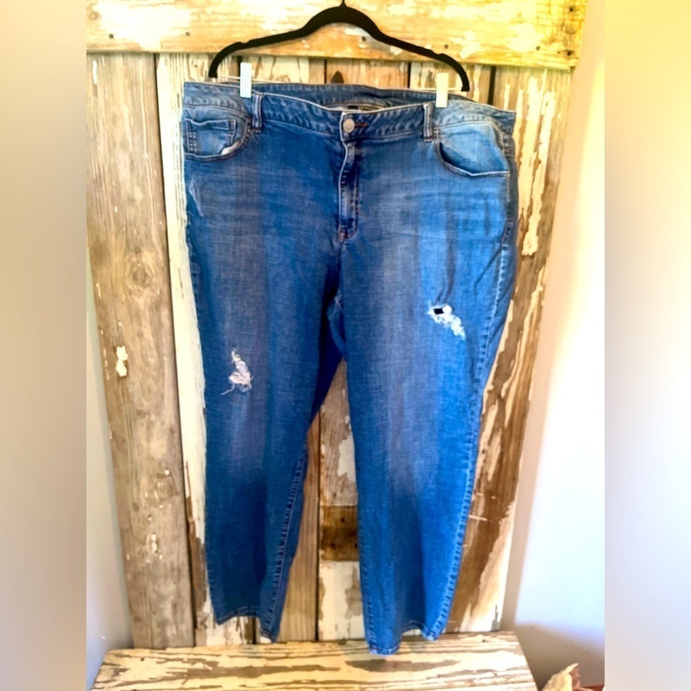 Venezia Exclusively from Lane Bryant Jeans size 26 Distressed Skinny Leg